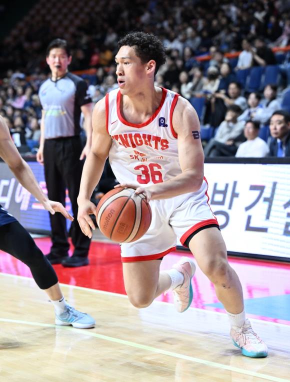 25-26 (04.01) �λ�KCC ���Ը��� ���� �ٴϿ�